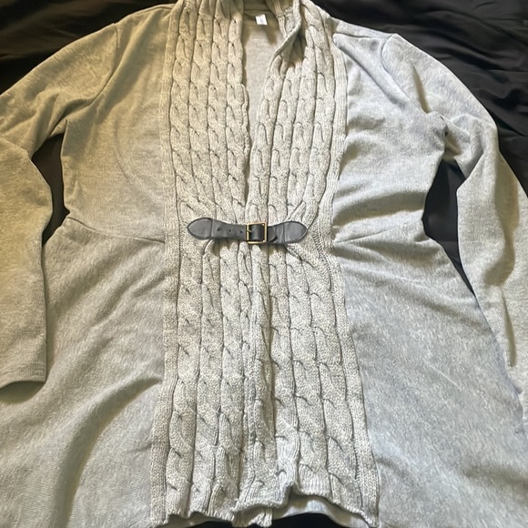 Cardigan - Picture 2 of 5